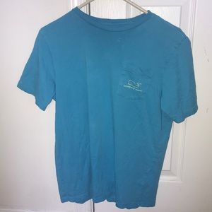 Vineyard vines t shirt
